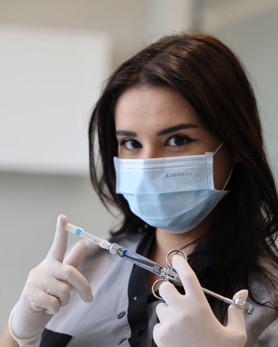 Preparation of sterile instruments at Sorriso Sicuro